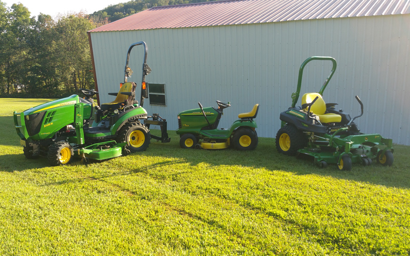 Mitch's John Deere Mowers